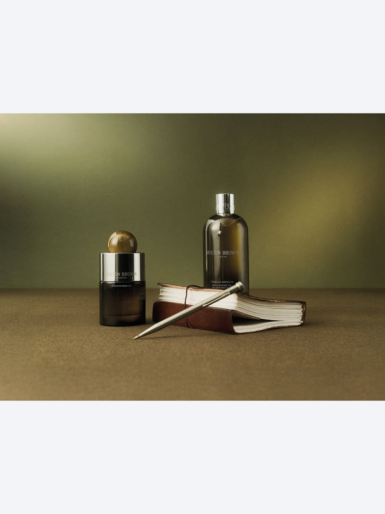 Tobacco absolute bath & shower gel 300ml 3