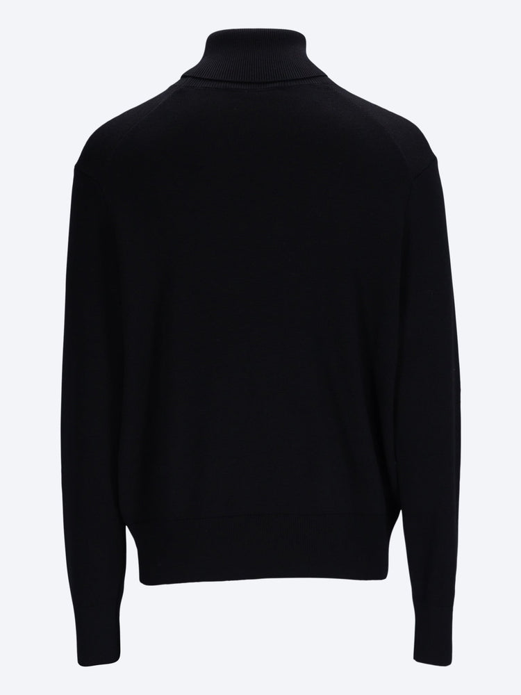 Turtle neck sweater with ami de coeur 3