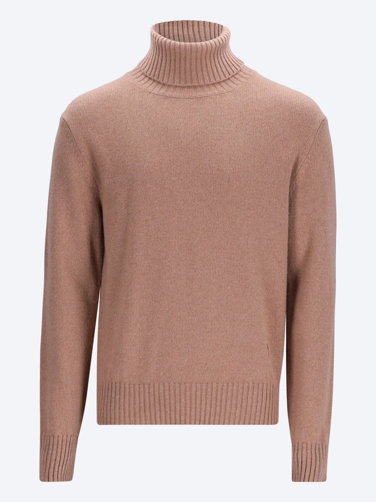 Rollkragenpullover mit farblich abgestimmtem Ami de Coeur 1