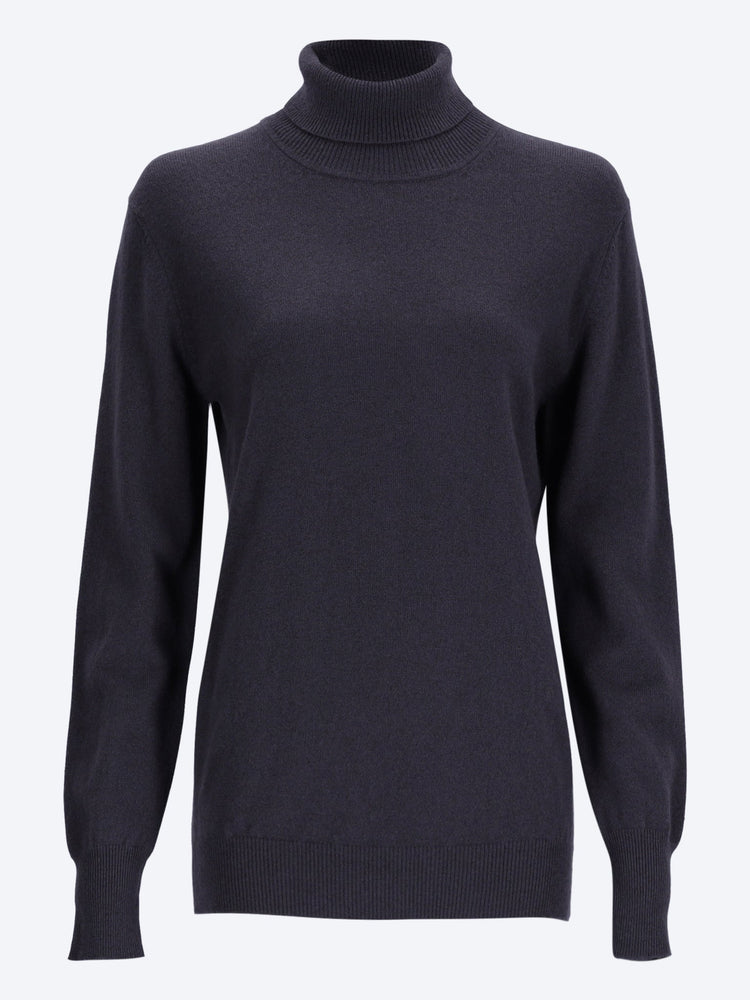 Turtle neck sweater 1