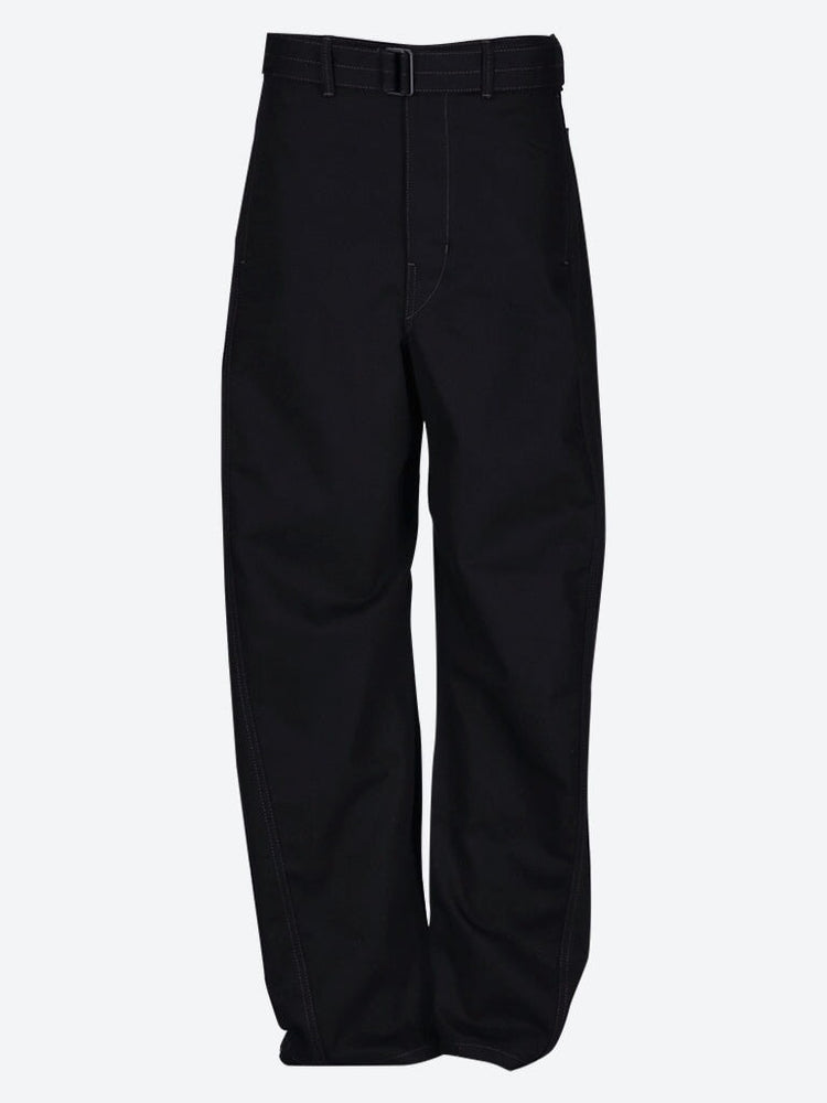 Pantalon ceinturé tordu 1