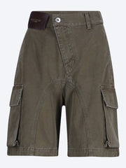 Shorts mit gedrehten aufgesetzten Taschen ref: