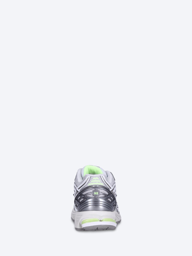 U1906rv1 sneakers 5