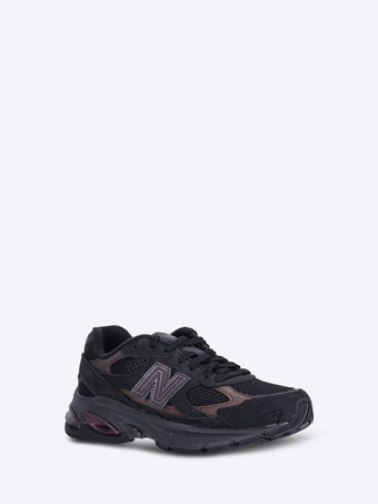 U2010etb sneakers