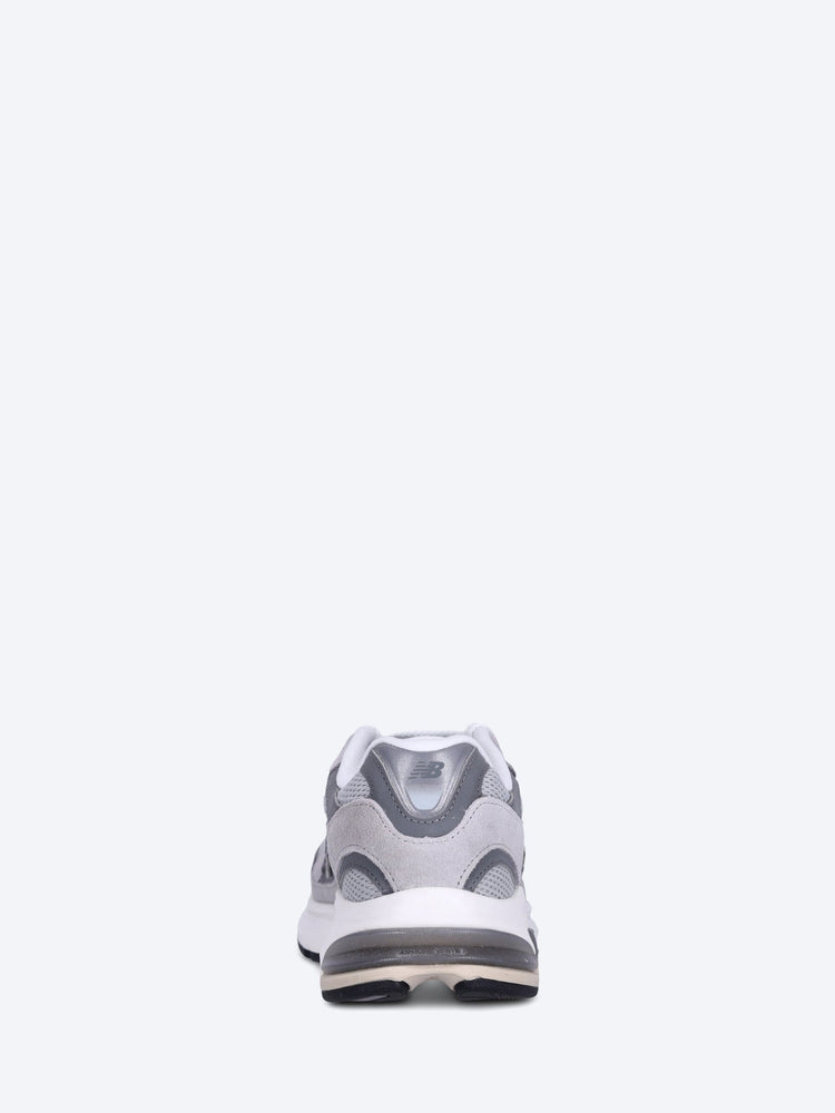 U2010v1 sneakers 5