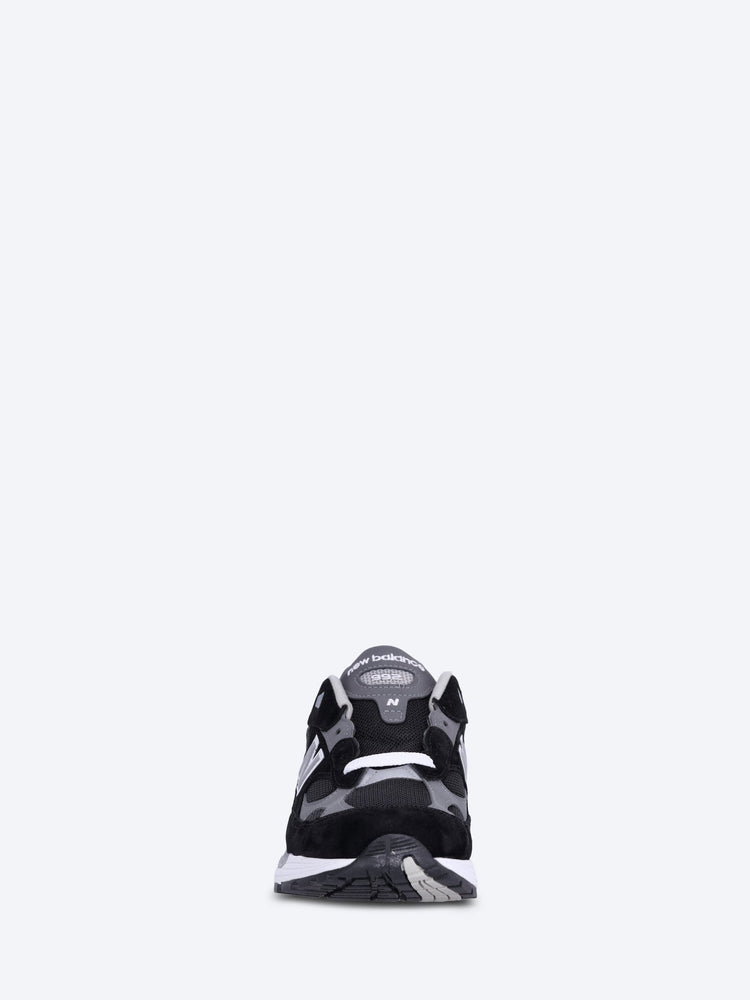 U992bk sneakers 3