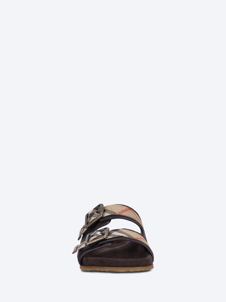 Urchin sandals 3