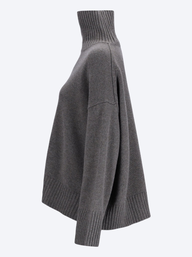 William turtleneck sweater 2