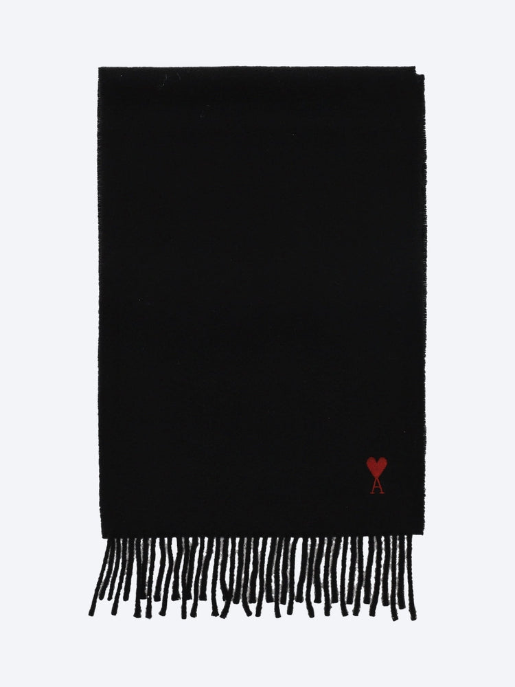 Wollschal mit roter Ami de Coeur-Stickerei 1
