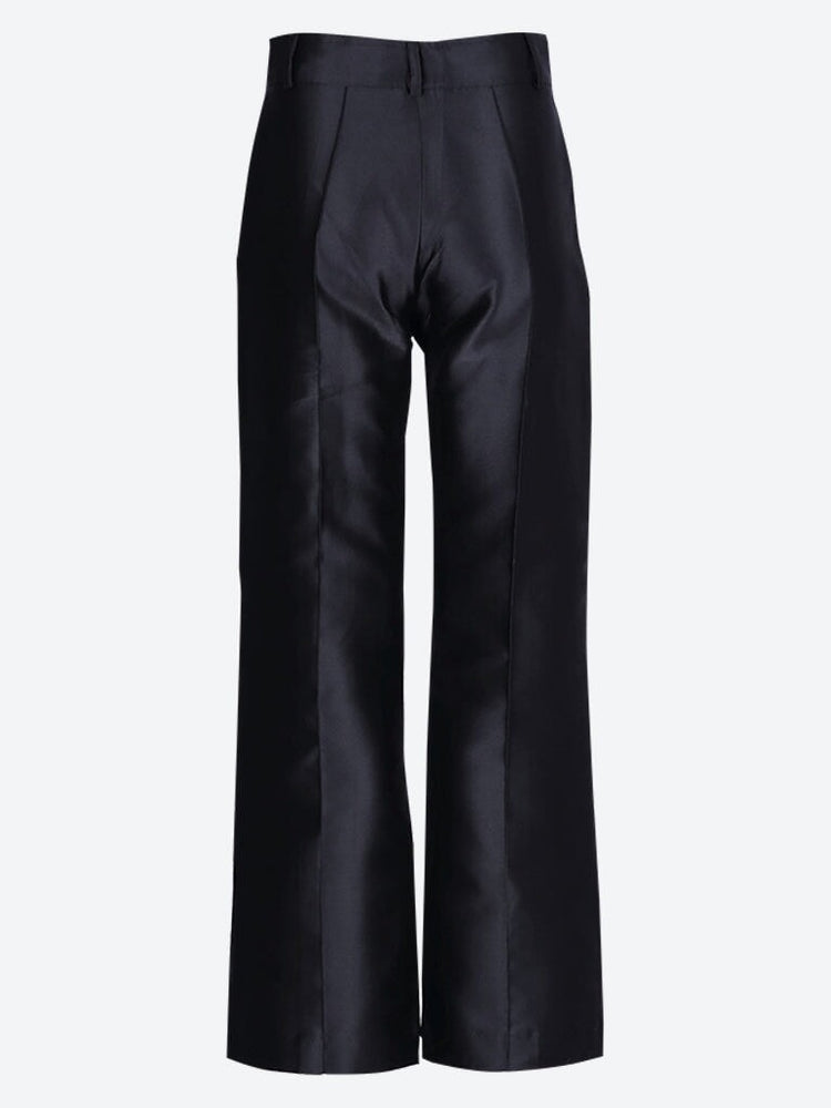 Yoshitomo elegante Hose 3