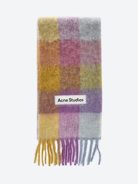 Écharpe à franges en laine vérifiée