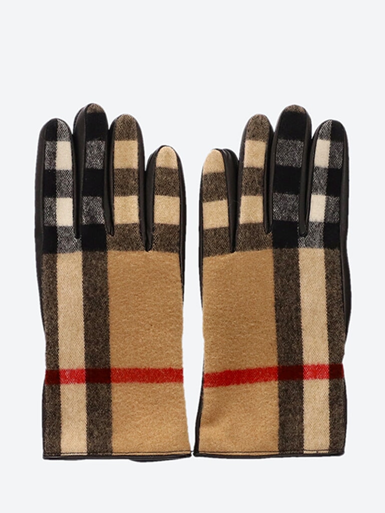 Lg gabriel w22 check gloves 1
