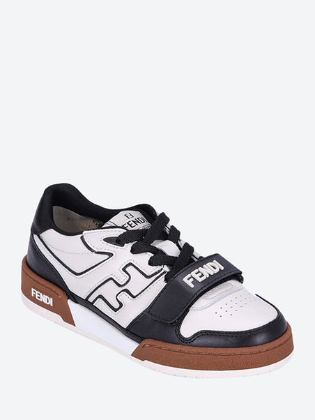 Logo leather low top sneakers