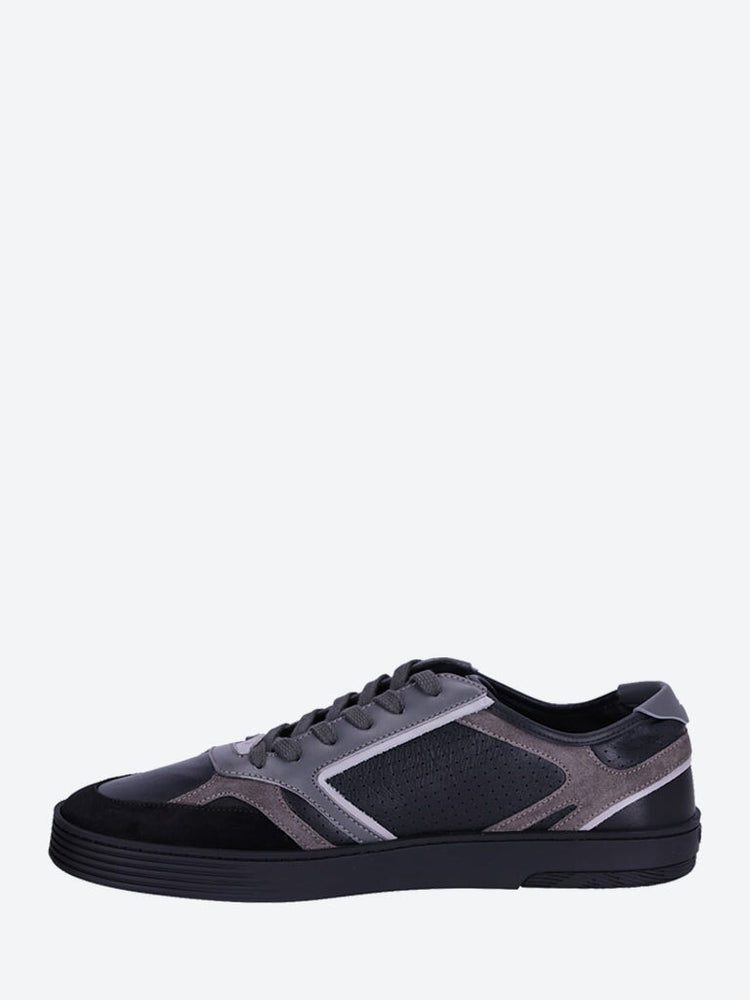 Low top leather sneakers 3