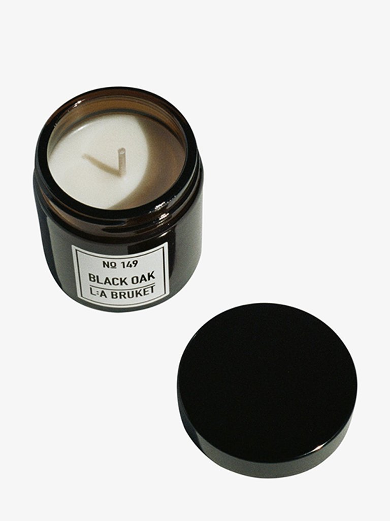 Bougie parfumé en chêne noir 2