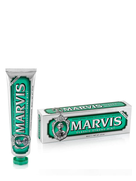 Toothpaste classic strong mint