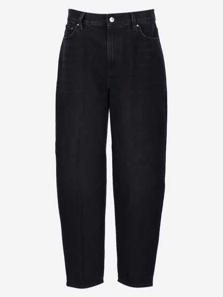 Jean à jambes effilées larges